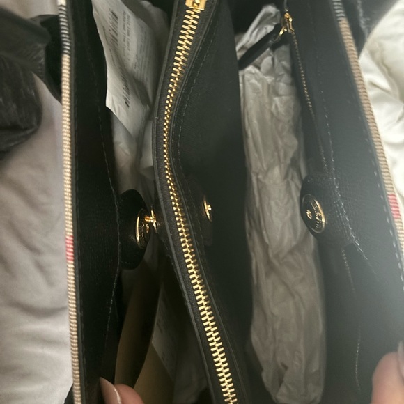 Brand New Burberry Purse - Picture 4 of 10